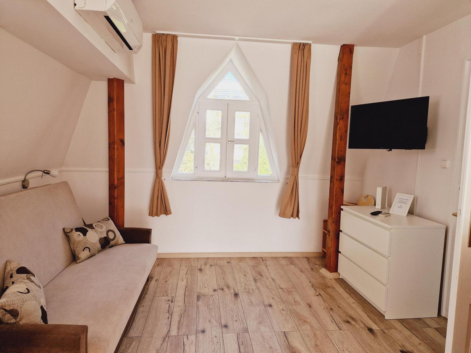 Balaton Apartman Fuered 블로톤퓌레드 외부 사진